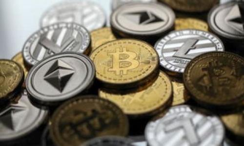   如何找回tpWallet交易密码？完整指南与实用技巧 / 
 guanjianci tpWallet, 交易密码, 密码找回, 加密钱包 /guanjianci 

引言
在数字货币交易的日常生活中，钱包的安全性尤为重要。tpWallet作为一个广受欢迎的加密钱包，提供了便捷的币种存储与交易功能。然而，交易密码一旦遗忘，许多人都会感到无比的焦虑和不安。
本文将详细解读如何找回tpWallet的交易密码，并提供一些实用的建议与策略，帮助用户更好地管理他们的加密资产。

为何要使用tpWallet？
tpWallet因其用户友好的界面和强大的安全性吸引了众多用户。它支持多种加密货币，提供便捷的转账和交易功能。此外，tpWallet还具备强大的私钥管理机制，保障用户的资金安全。在这个日益增长的数字经济中，选择一个合适的钱包是至关重要的。

忘记交易密码的后果
如果你忘记了tpWallet的交易密码，你将无法进行任何交易。这意味着你无法发送或接收资产。这种情况往往会让人感到无助，尤其是在市场波动较大的时候。
因此，记住你的交易密码非常重要。如果不幸忘记了，及时采取措施也是至关重要的。

找回交易密码的步骤
虽然tpWallet对密码的找回做了严格限制，确保用户的资产安全，但用户仍然可以通过以下几种方式尝试找回密码：

h41. 使用备份助记词/h4
tpWallet在创建账户时，通常会生成一组助记词。这些助记词是恢复账户和密码的关键。如果你曾经将助记词妥善保存，可以尝试使用它们来恢复钱包。
步骤如下：
ul
    li打开tpWallet应用程序。/li
    li选择“恢复钱包”选项。/li
    li输入你的助记词。/li
    li按照提示完成恢复过程。/li
/ul

h42. 寻找安全问题的答案/h4
在注册tpWallet时，用户可能设置了一些安全问题。如果你能记得这些安全问题的答案，可以尝试通过这些信息找回交易密码。
步骤如下：
ul
    li打开tpWallet应用程序。/li
    li选择“找回密码”选项。/li
    li根据提示回答安全问题。/li
    li如果回答正确，就可以重设交易密码。/li
/ul

h43. 联系tpWallet客服/h4
如果上述方法都不能解决问题，可以考虑联系tpWallet的客服。提供必要的账户信息与身份证明，客服可以帮助你找回密码。
记住，客服不会要求提供密码或任何敏感信息。务必保持警惕，以防遇到诈骗。

预防措施
找回密码的过程可能耗时又繁琐，因此，在使用钱包之前，采取一些预防措施是非常重要的。

h41. 妥善保存助记词/h4
一旦你创建了tpWallet，务必要妥善保存助记词。可以考虑将其记录在纸上，然后放在一个安全的地方，而不是仅仅存储在手机或电脑中。

h42. 选择强密码/h4
在设置交易密码时，选择一个强且独特的密码。不妨利用一些密码管理工具来帮助你生成和管理密码，最大程度上提高安全性。

h43. 定期更新密码/h4
为了进一步保障账户安全，建议定期更换交易密码。这将降低被盗风险。

总结
忘记tpWallet的交易密码确实会带来不便，但只要采取适当措施，还是有可能找回的。无论是通过助记词、回答安全问题，还是寻求客服帮助，用户都需要保持冷静，按照步骤进行。
最重要的是，平时要做好密码管理，确保资产的安全。希望本文的内容能帮助您有效地管理自己的加密资产，避免未来不必要的麻烦。

附加建议
在使用tpWallet和其他加密钱包时，还需注意以下几点：
ul
    li对外分享信息时要小心，谨防网络诈骗。/li
    li定期查看账户的交易记录，确保没有异常活动。/li
    li关注行业动态，了解最新的安全措施和技术。/li
/ul

 p 感谢您的阅读，祝您在加密货币的投资与交易中获得成功与安全！ /p 
