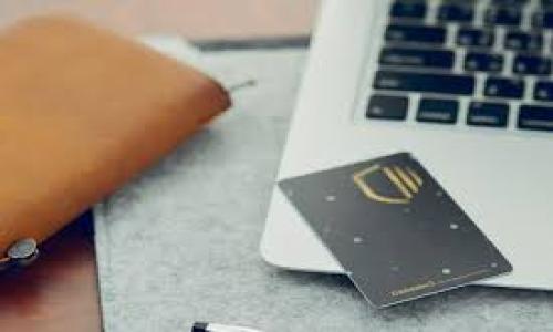 tpWallet USDT被转走后能追回吗？深度解析与实用应对措施

tpWallet, USDT, 资金安全, 加密货币/guanjianci

引言：区块链的不可逆性
随着加密货币的普及，越来越多的人开始关注如何安全地管理他们的数字资产。tpWallet作为一个知名的数字钱包，支持多种加密货币的存储和交易。然而，许多用户在使用过程中都会面临一个令人担忧的问题：如果tpWallet中的USDT被转走了，该如何追讨这些资金呢？
首先，我们需要了解区块链技术的特性。区块链系统的设计初衷就是为了保证数据转换过程的安全和透明。一旦交易被确认，信息就会被固化在链上，几乎是不可更改。因此，当USDT从你的tpWallet中被转走后，追回的难度会相对较高。

为何USDT被转走的原因
USDT被转走的原因有多种多样。常见的情况包括：
ul
    li用户的私钥泄露，导致他人能够自由转账。/li
    li被钓鱼网站欺骗，用户误将USDT转至不明地址。/li
    li交易所或钱包服务的安全漏洞。/li
/ul
知道这些原因能够帮助用户更好地保护他们的资产，避免未来的损失。

追回USDT的可能性
虽然从技术和法律的层面来看，追回被转走的USDT非常困难，但并非完全没有可能。以下是一些建议：
ul
    listrong确认交易状态：/strong首先，你需要在区块链浏览器上查看该笔转账是否被确认。若未确认，或许还有机会。/li
    listrong收集证据：/strong保存你与转账相关的所有信息，包括交易ID、时间、转账金额及对方地址。这些证据将在后续联系交易所或者法律机构时用到。/li
    listrong报警：/strong若涉及大量资金，建议及时报警，警方可能会通过网络犯罪部门对案件展开调查。/li
    listrong联系钱包客服：/strong直接联系tpWallet的客服，说明情况并寻求帮助。尽管他们可能无法直接追回资金，但他们可以指导你处理下一步。/li
/ul

如何增强你的资金安全意识
预防总是优于事后追索。我们要时刻保持警惕：
ul
    listrong安全存储私钥：/strong私钥是钱包安全的命脉。使用硬件钱包，而不是将私钥存储在电脑或手机上。/li
    listrong确保使用官方链接：/strong不要轻易点击来路不明的链接，以免进入钓鱼网站。/li
    listrong定期审查账户活动：/strong定期检查你的钱包活动，及时发现不寻常的交易。/li
/ul

总结：面对风险，理性投资
在不断发展的加密货币市场中，了解与安全相关的知识显得尤为重要。虽然tpWallet中USDT被转走后追回难度大，但采取适当措施可以大大降低风险。投资者应始终保持警惕，定期更新自己的安全知识，以确保资产的安全。
从长远来看，正确的管理和稳健的投资策略将是确保你在加密货币市场中获得成功的关键。

附录：资源链接与推荐
若想深入了解更多关于tpWallet和USDT的知识，建议访问以下资源：
ul
    lia href=
